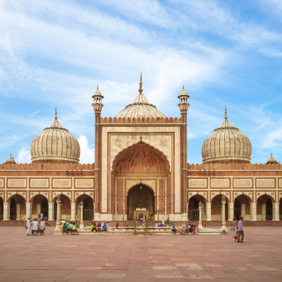 Chicago to Delhi flights
