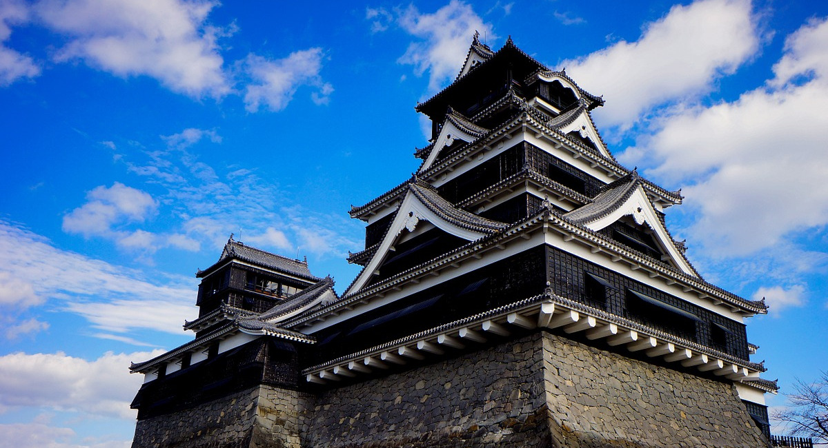 Vols aller-retour Bordeaux - Fukuoka pour 501€