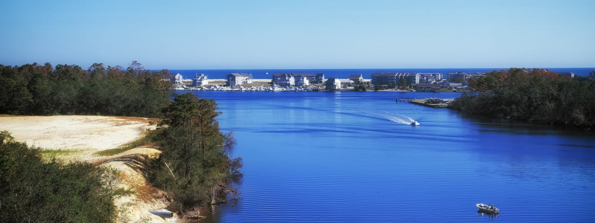 Roundtrip flight Detroit - Wilmington for $120