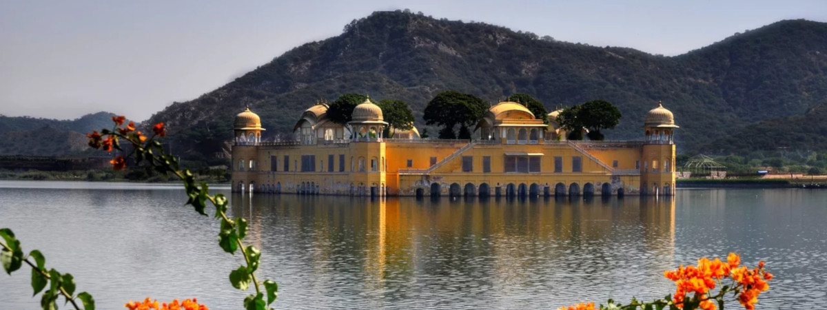 Vuelo de ida y vuelta Chicago - Jaipur por $651