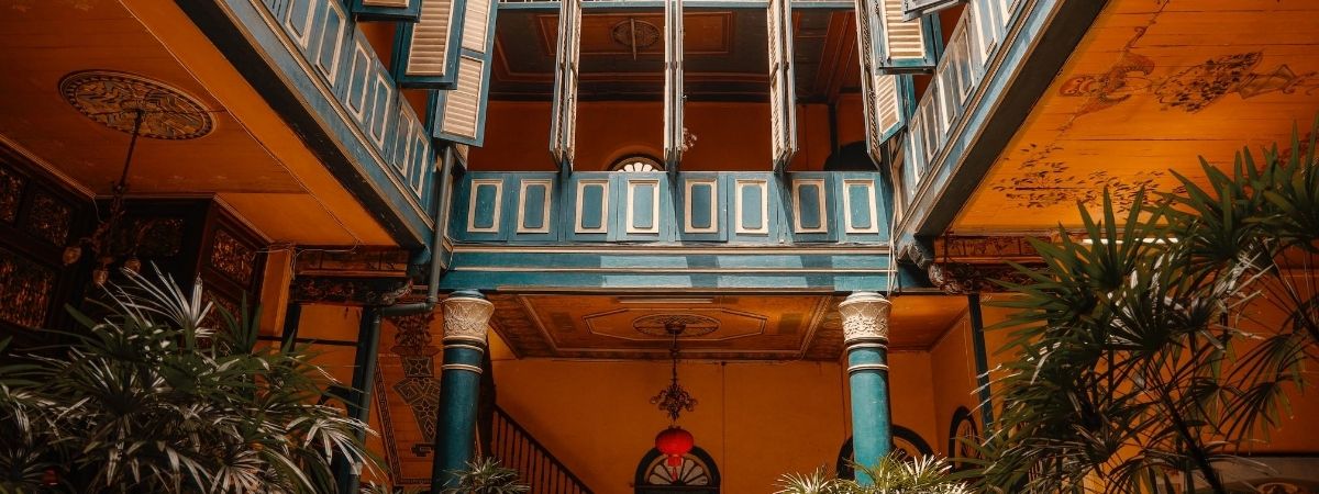 Roundtrip flight Vancouver - Medan for $707