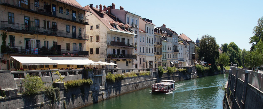 Roundtrip flight Montreal - Ljubljana for $806