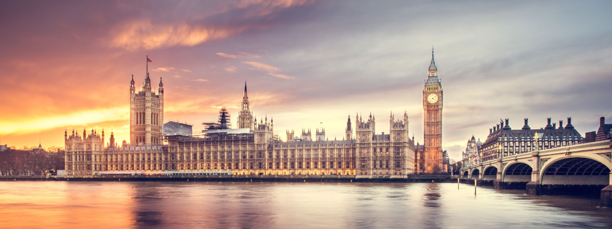 Roundtrip flight New York - London for $289