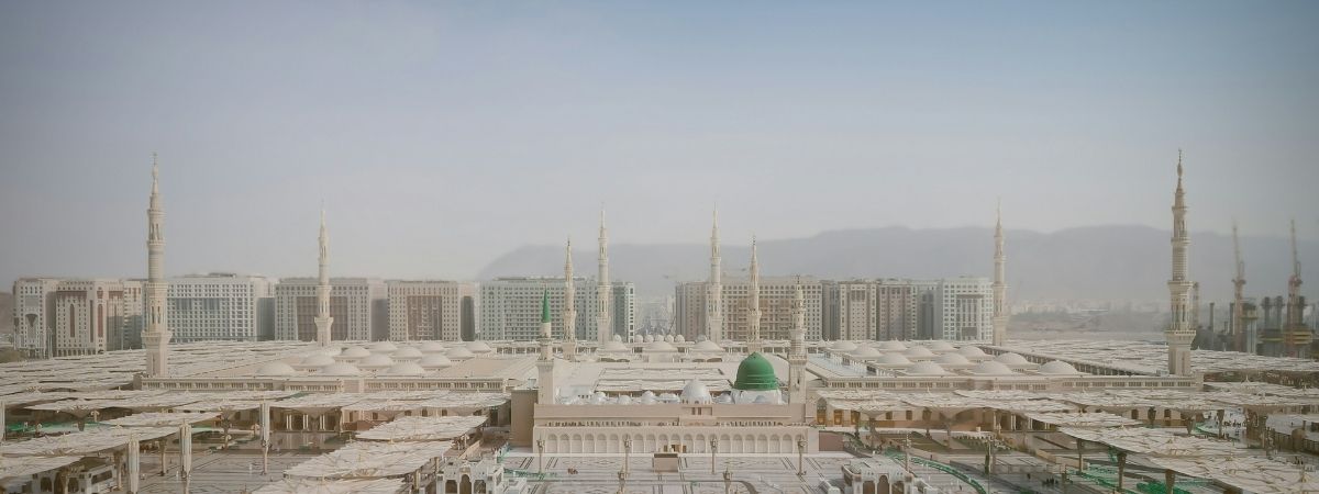 Roundtrip flight Montreal - Medina for $920