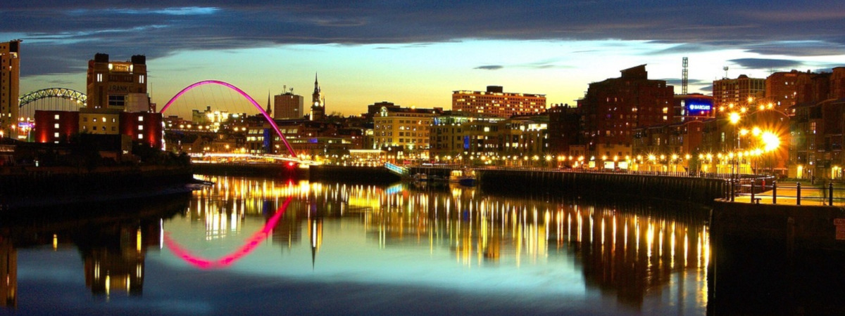 Roundtrip flight Toronto - Newcastle for $633