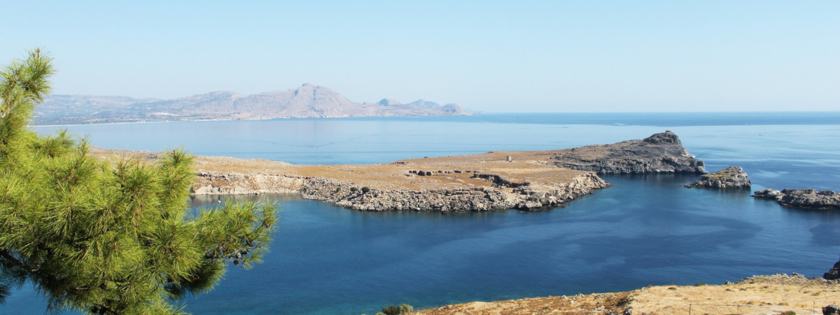 Roundtrip flight London - Rhodes for £56