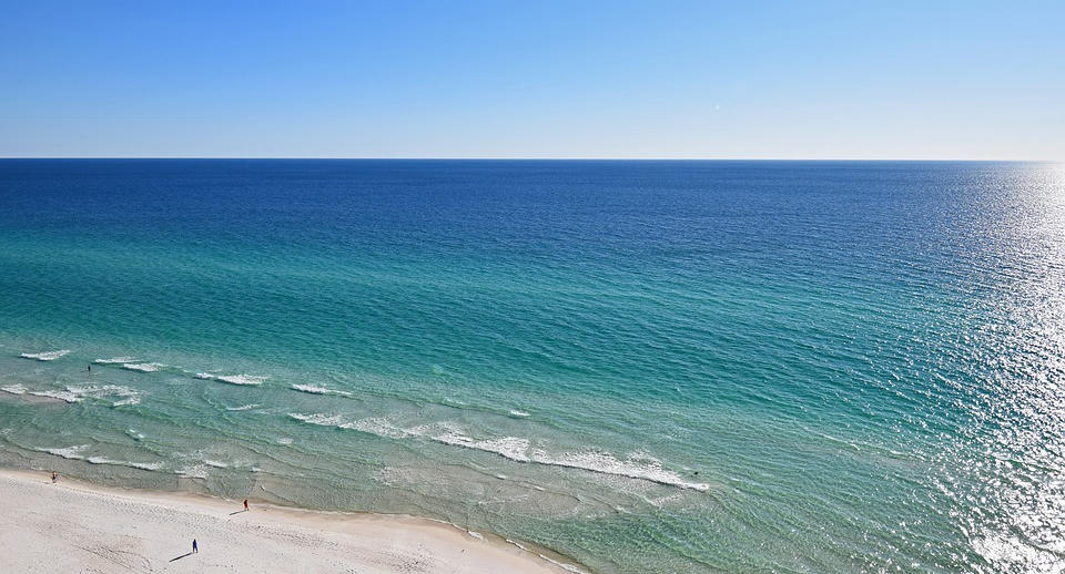 Roundtrip flight Toronto - Rio Hato for $585