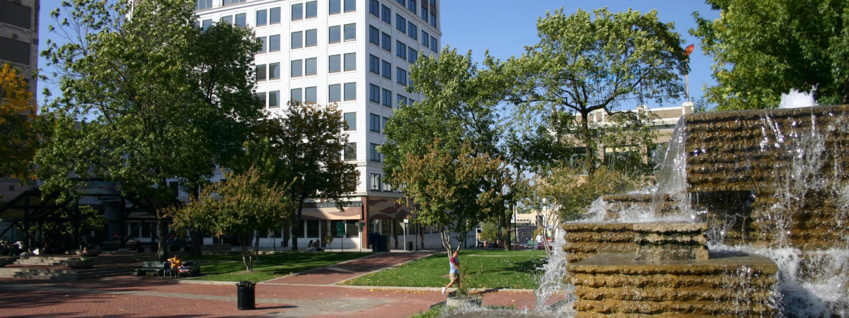 Roundtrip flight San Francisco - Springfield for $304
