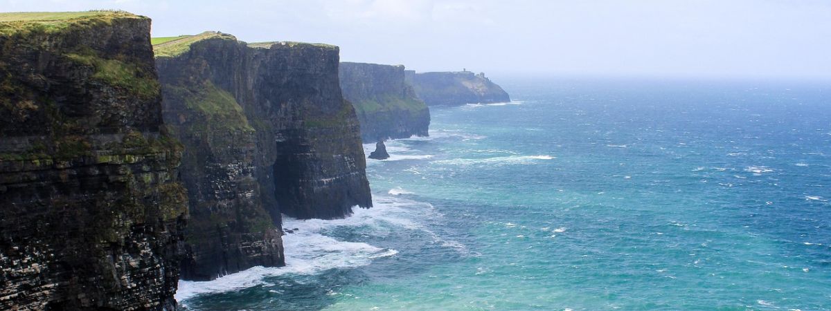 Roundtrip flight Vancouver - Shannon for $704