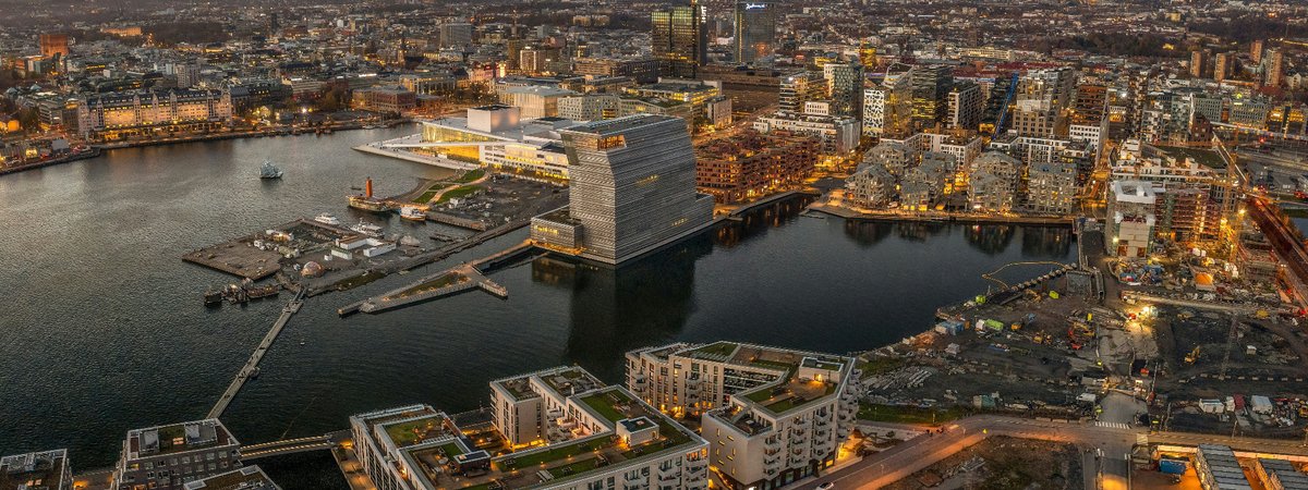 Roundtrip flight Toronto - Oslo for $713