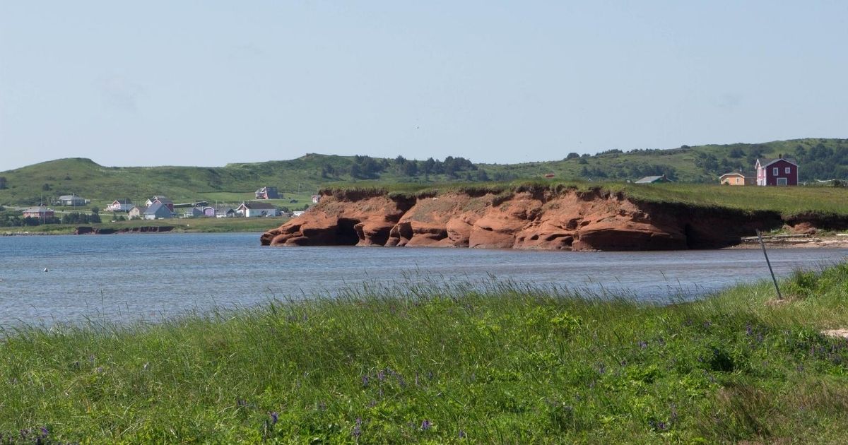 Vols aller-retour Montréal - Îles-de-la-Madeleine pour 488$