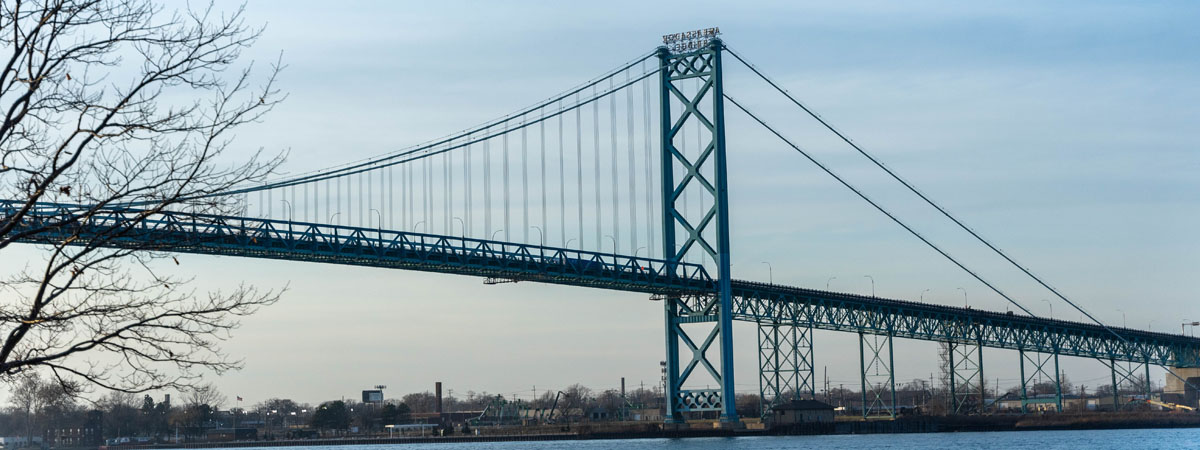 Roundtrip flight Ottawa - Windsor for $399