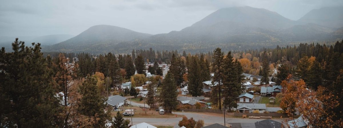 Roundtrip flight Winnipeg - Cranbrook for $244