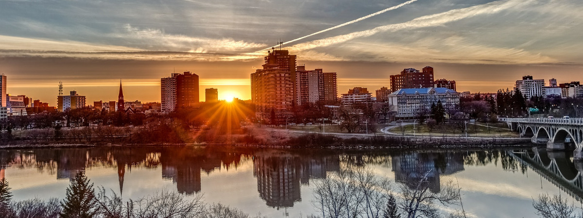 Roundtrip flight Toronto - Saskatoon for $107