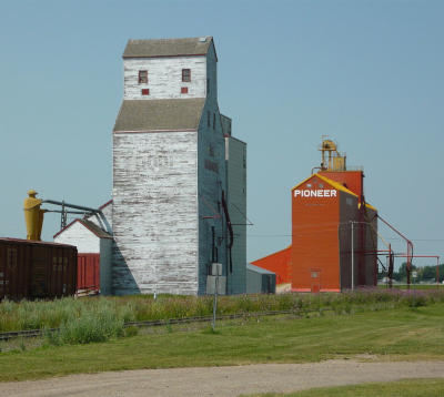 Edmonton to Saskatoon flights