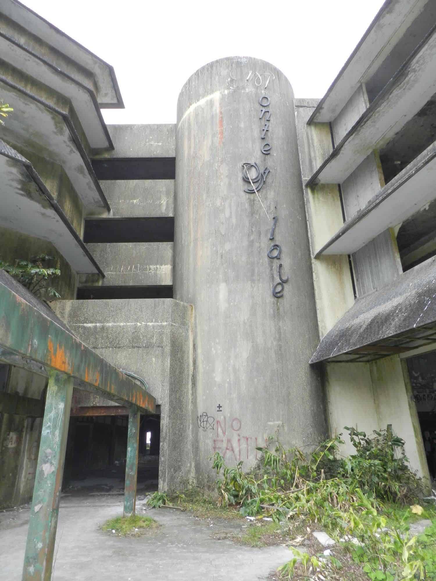 Hotel abandonné Açores