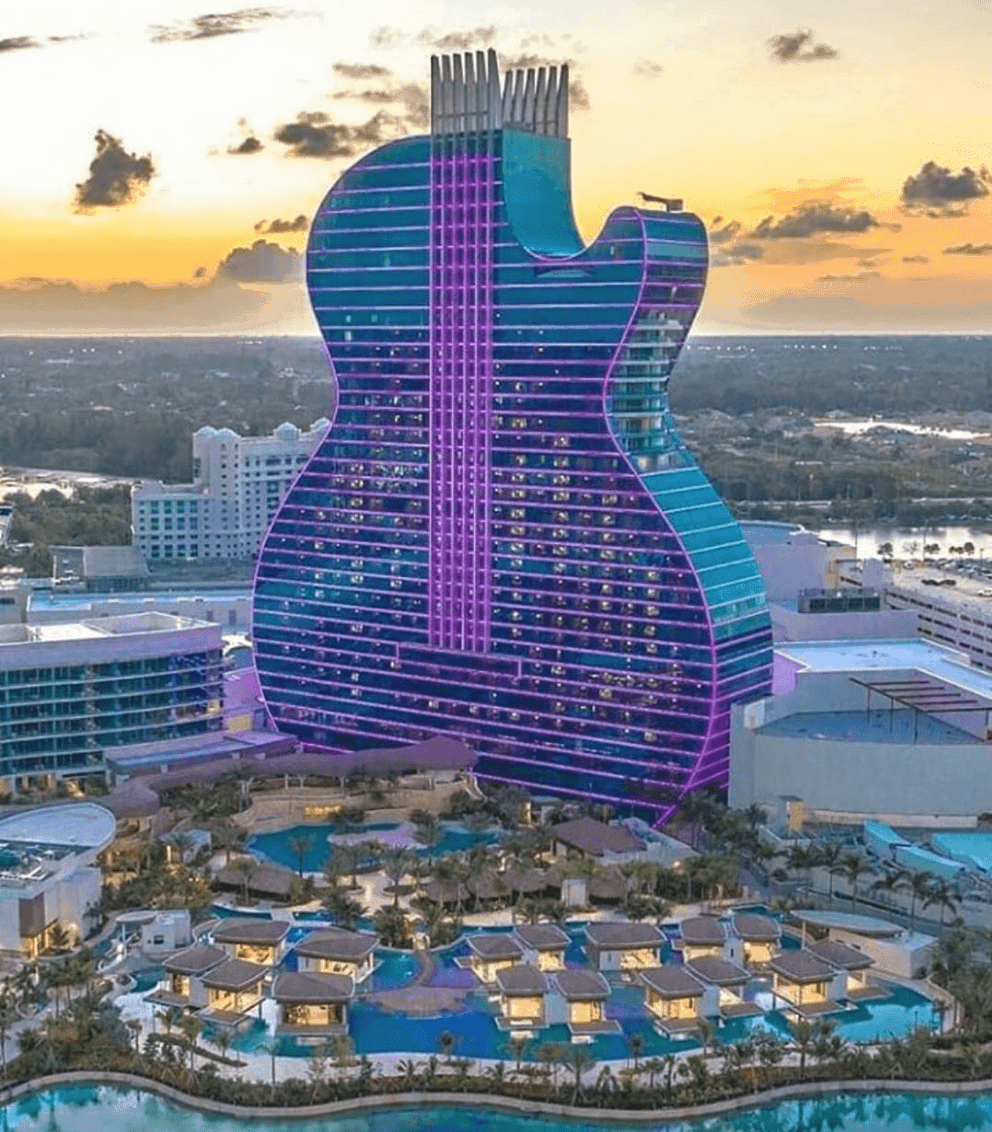 You are currently viewing L’hôtel en forme de guitare en Floride est maintenant ouvert