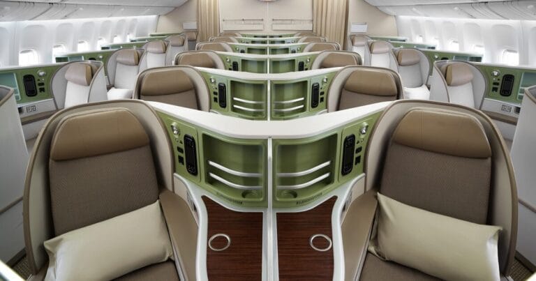 Sièges beige et doré de la classes affaires d’EVA Air