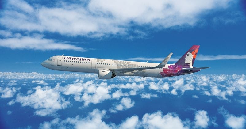 Appareil Hawaiian Airlines dans le ciel.