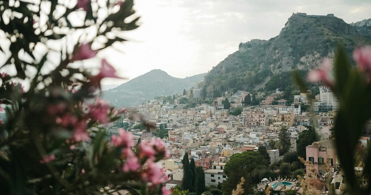 You are currently viewing The best card to avoid up to 2.5% added FX fees when travelling