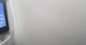 Read more about the article United Airlines is being sued because of windowless “window” seats!