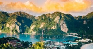 Amazing: New record-high offer on one of the best cards for business class reward flights
