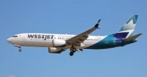 Grève WestJet: Risque réel après que 99,4% des agents de bord WestJet votent en faveur d’un mandat de grève